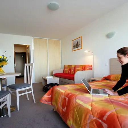 Hoteliere Odalys L'archipel פארק נופש לה רושל