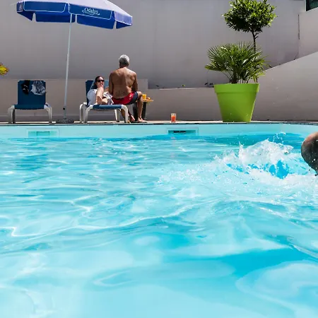 Hoteliere Odalys L'archipel לה רושל