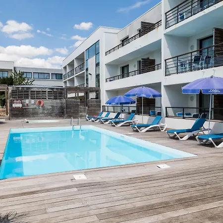 Hoteliere Odalys L'archipel 4* לה רושל