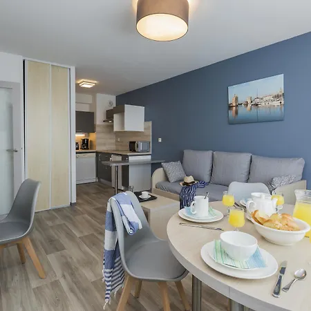 Hoteliere Odalys L'archipel לה רושל